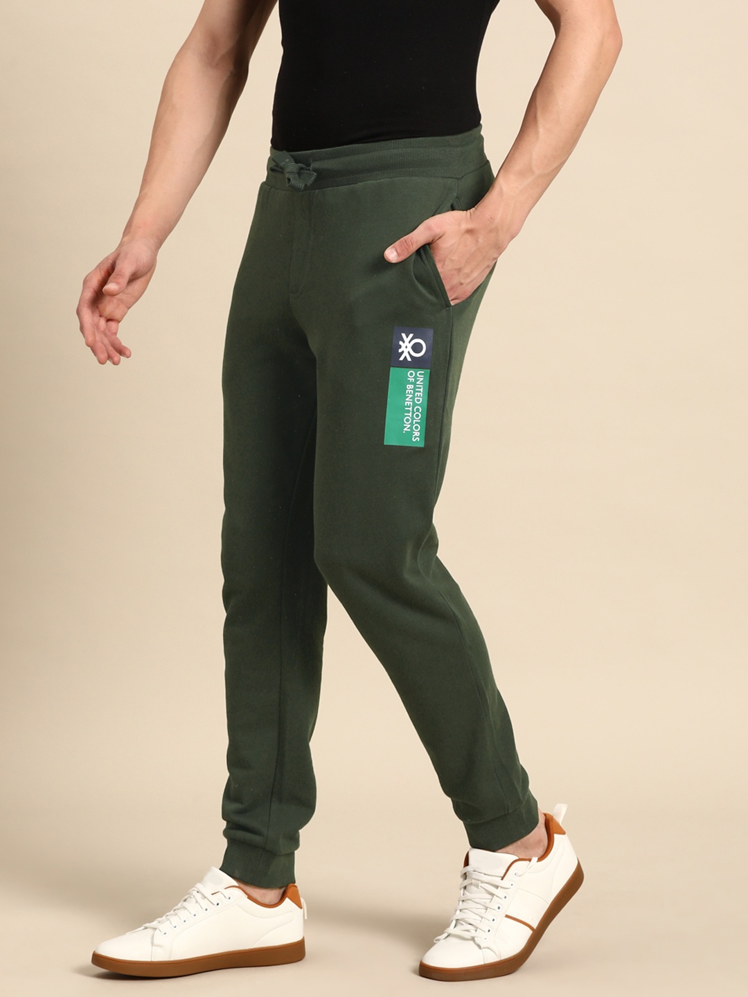 

United Colors of Benetton Men Solid Pure Cotton Joggers, Olive