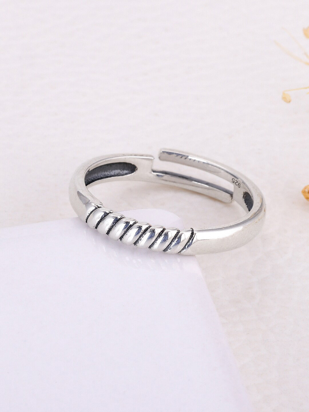 

GIVA Rhodium-Plated Adjustable Finger Ring, Silver