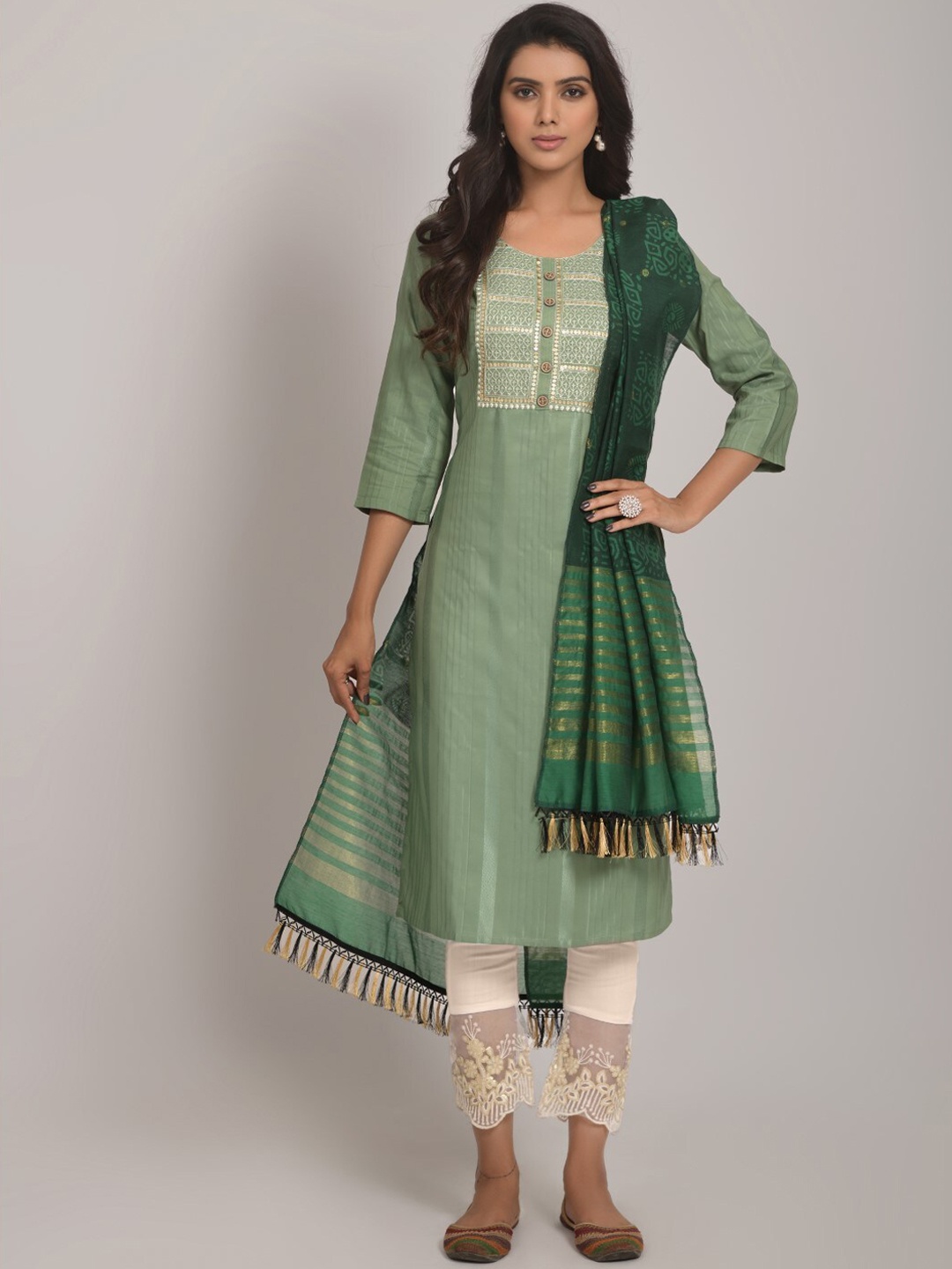 

FAVRIZ Striped Printed Sequined Detail Straight Kurta & Trouser With Dupatta, Green