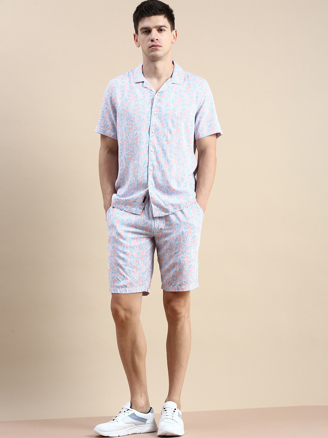 

SHOWOFF Printed Shirt With Shorts, Peach