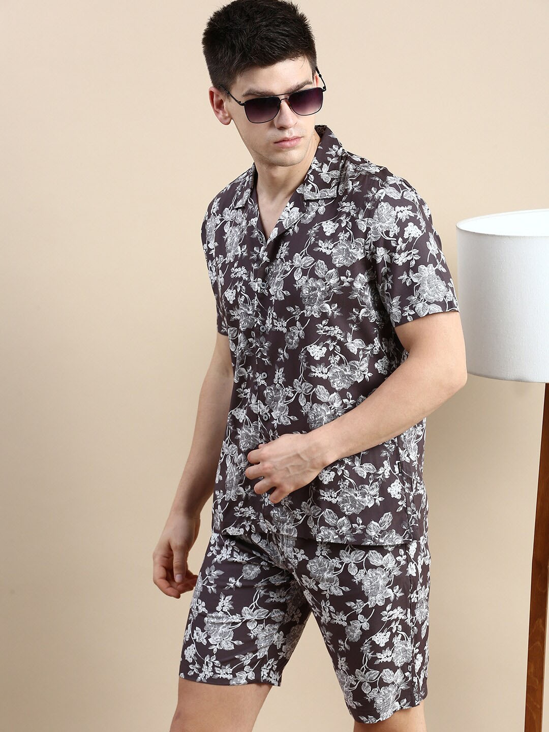 

SHOWOFF Printed Shirt With Shorts, Taupe