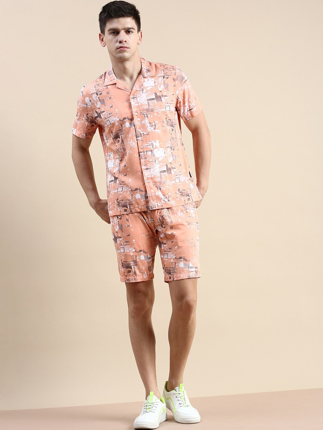 

SHOWOFF Printed Shirt With Shorts, Peach