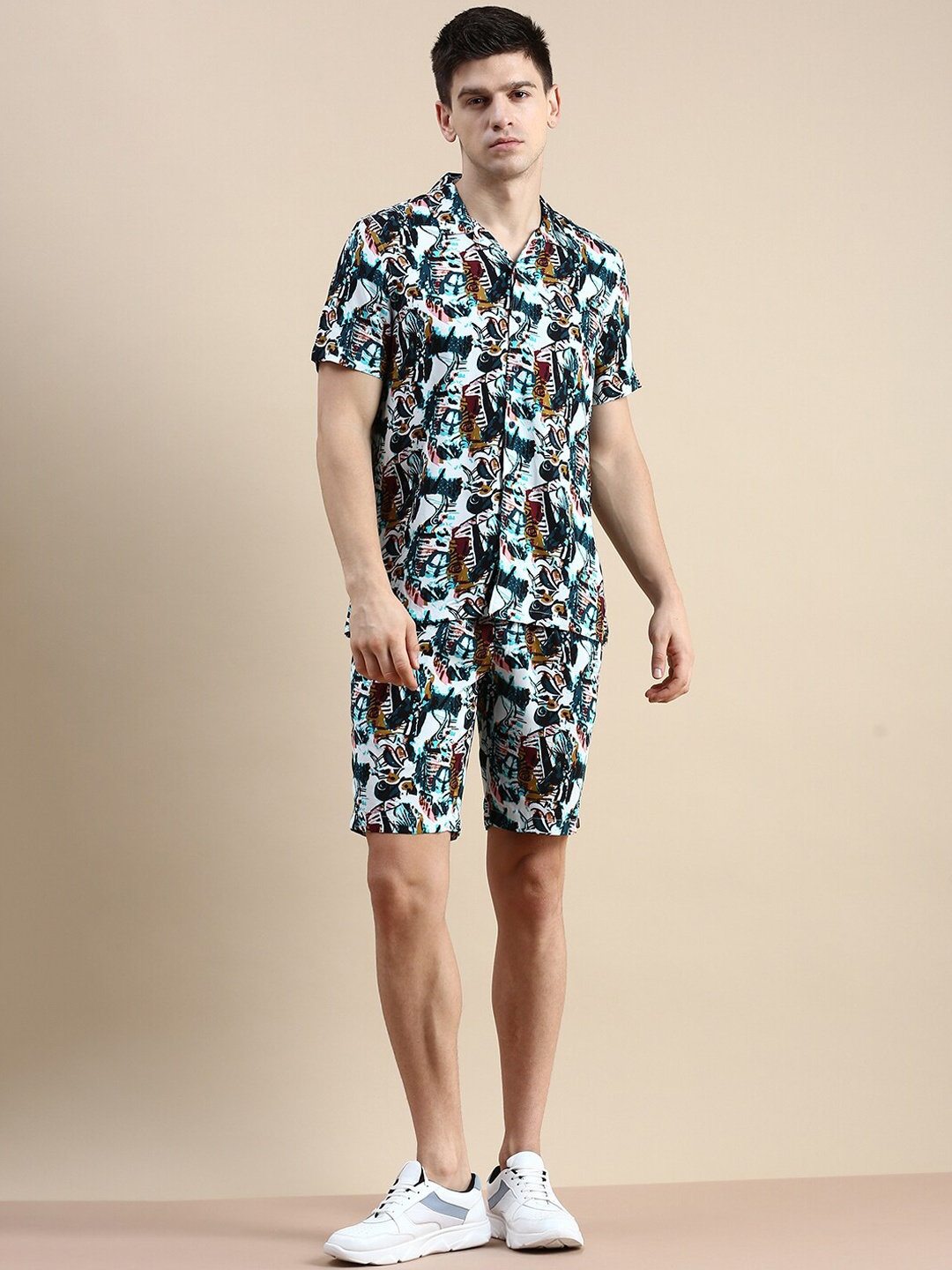 

SHOWOFF Printed Shirt With Shorts, Green