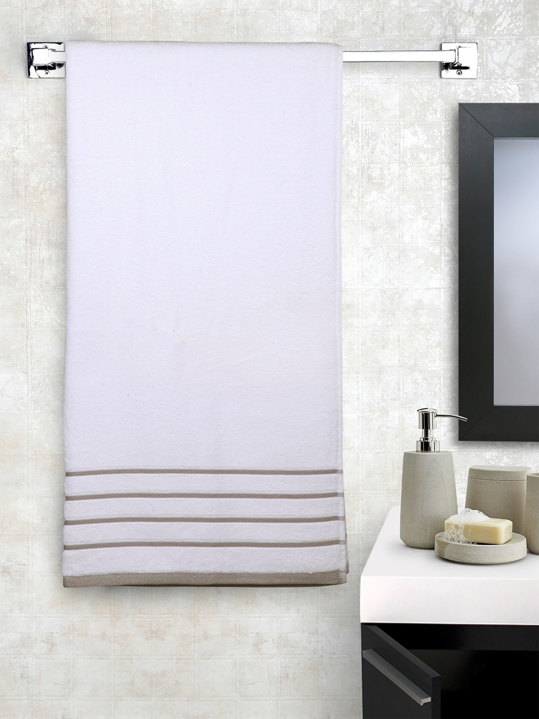 

MARK HOME White Cotton 500 GSM Zero Twist Anti Microbial Treated Bath Towel