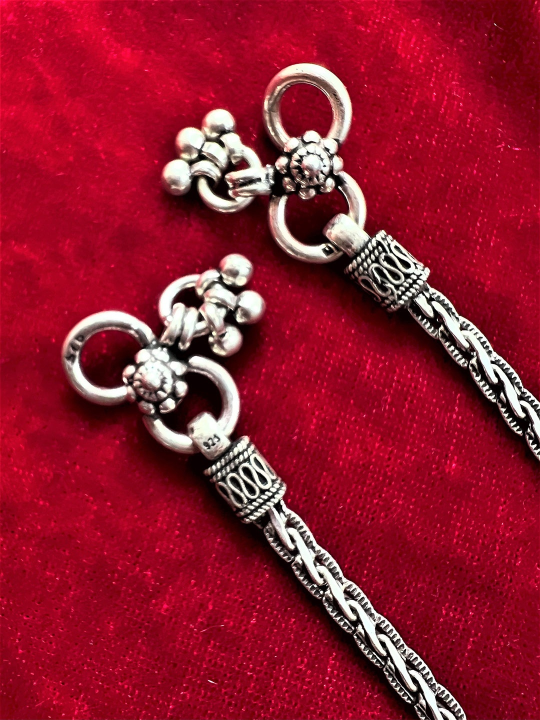 

Arte Jewels 925 Oxidised Silver Hakuna Matata Initial Anklet