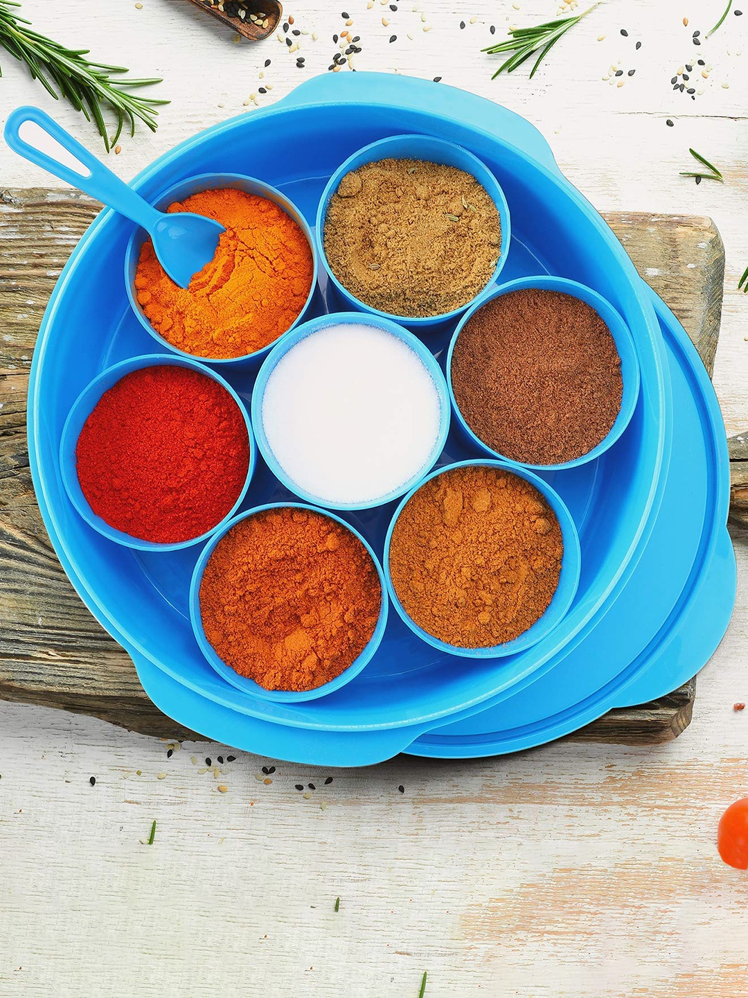 

SOPL-OLIVEWARE Blue Masala Box With 7 Pcs Cups & Spoon-100ml Each