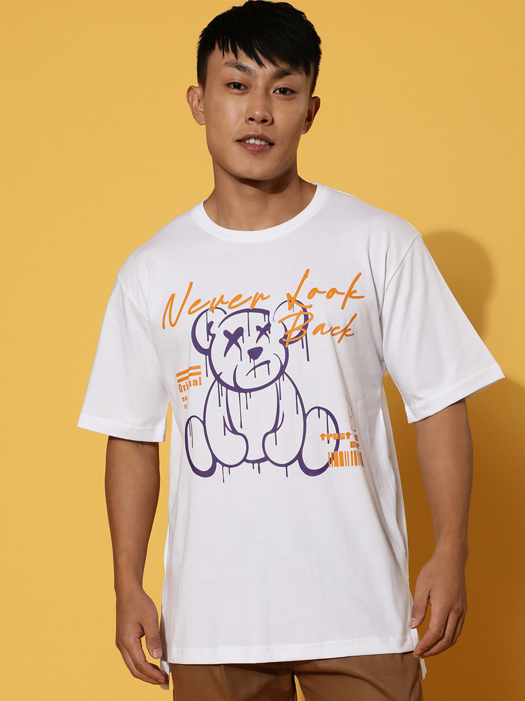

VEIRDO White Graphic Printed Oversized Cotton Casual T-Shirt