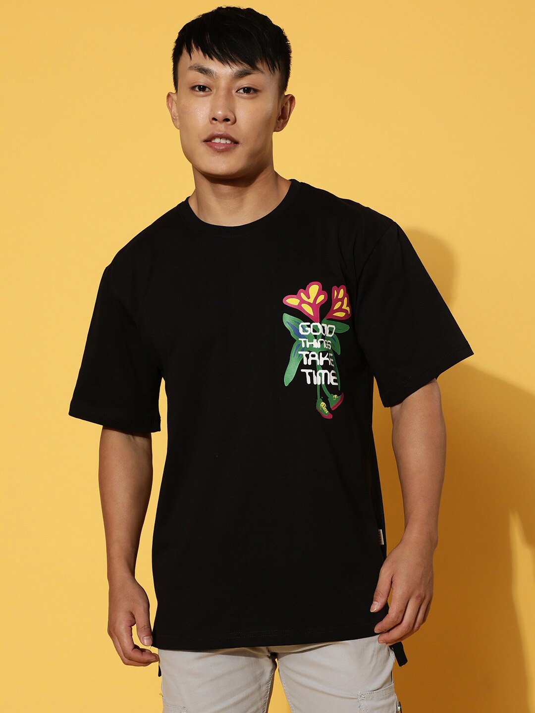 

VEIRDO Black Floral Printed Oversized Cotton Casual T-Shirt