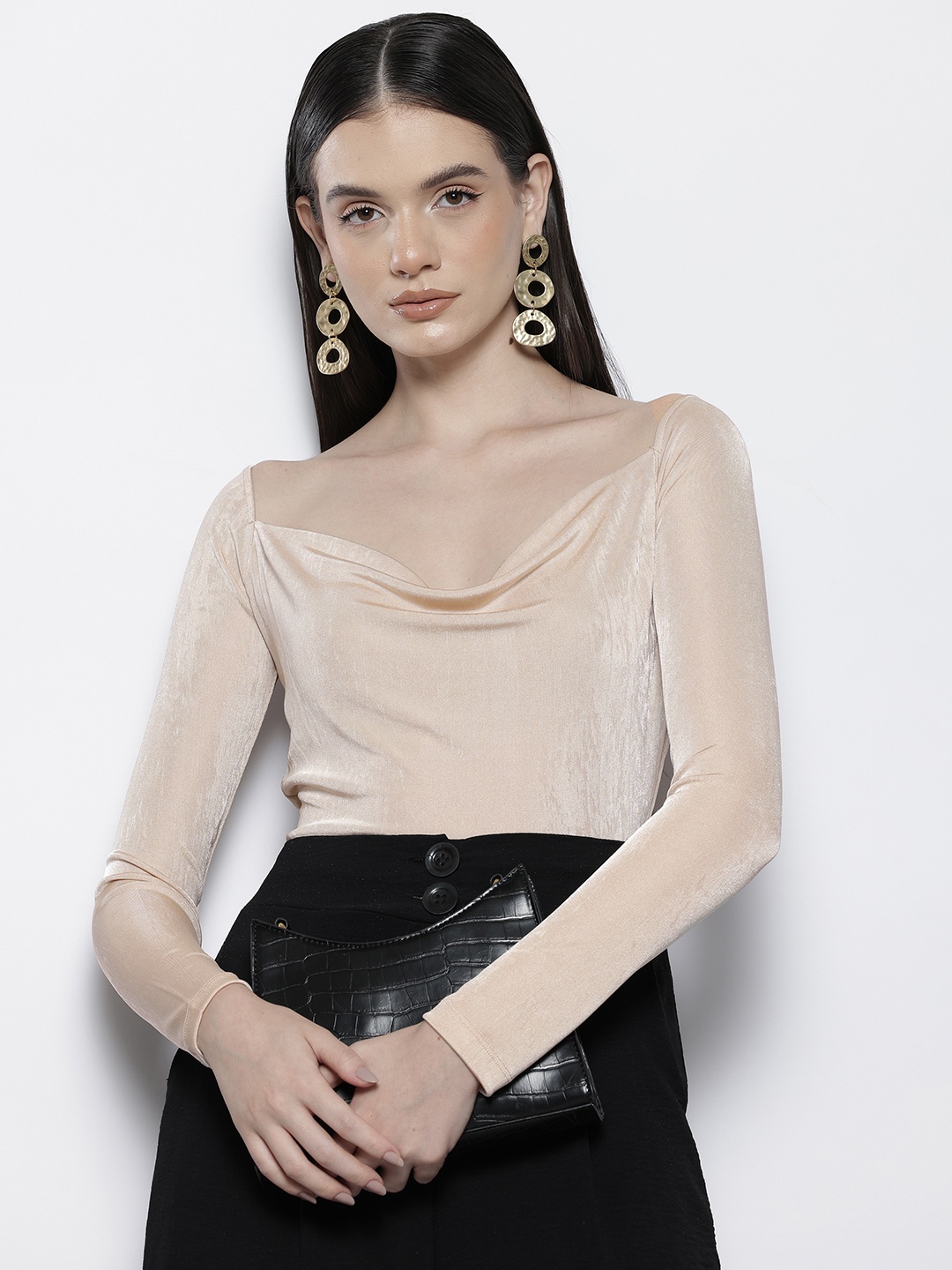 

NA-KD Cowl Neck Fitted Sheen Top, Beige