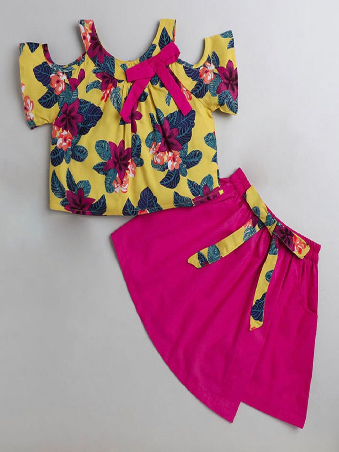 

M'andy Girls Printed Top with Skirt, Yellow