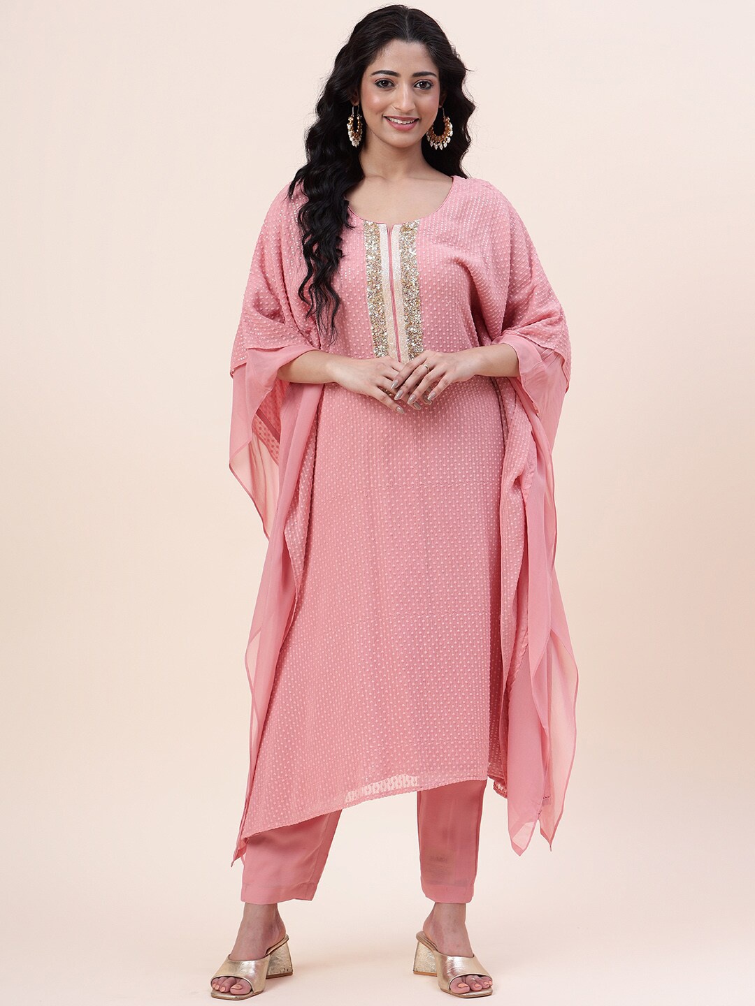 

Meena Bazaar Embroidered Regular Sequinned Kaftan Kurta With Trousers, Pink
