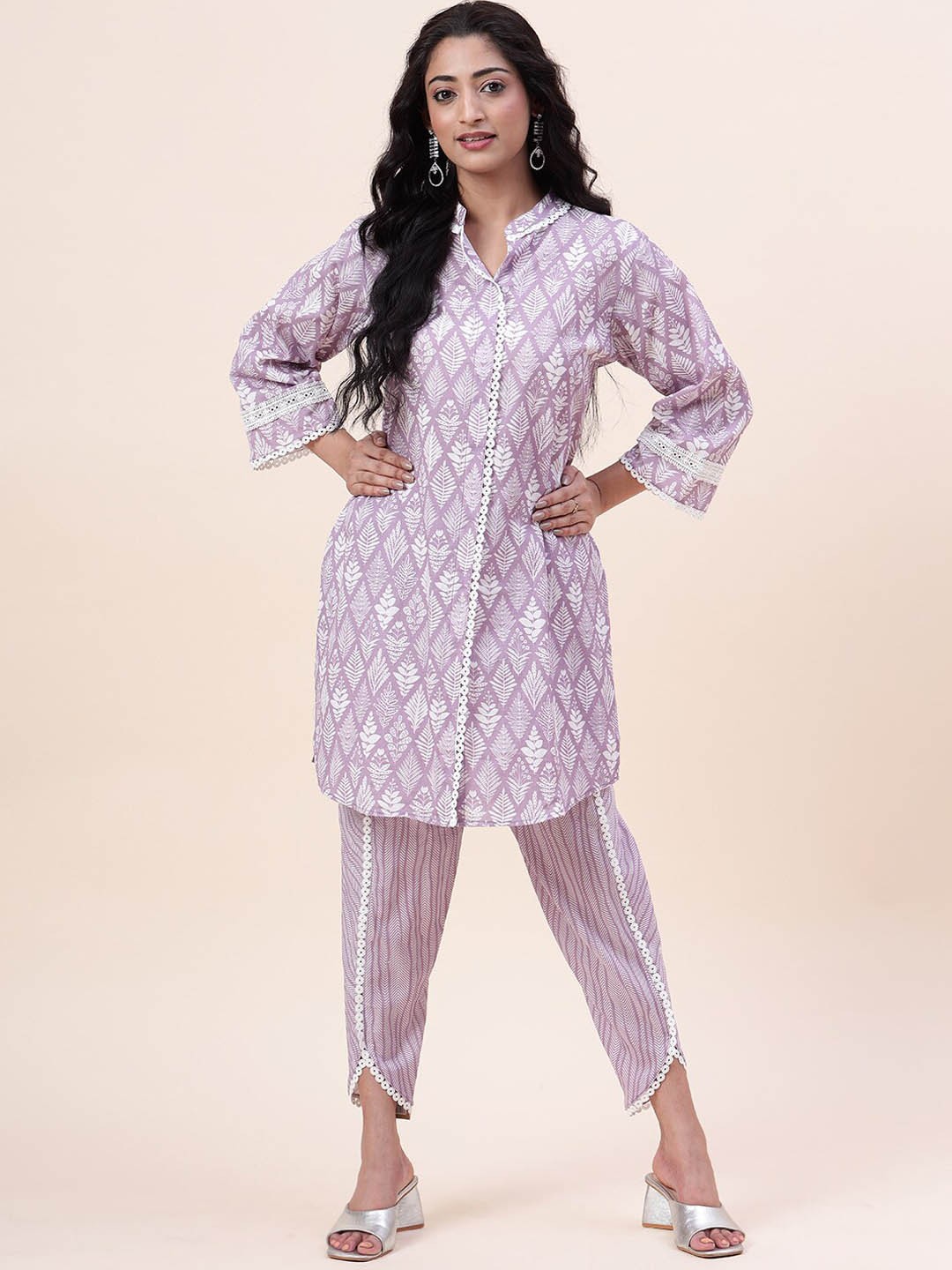 

Meena Bazaar Ethnic Motif Printed Regular Kurti With Dhoti Pants, Purple