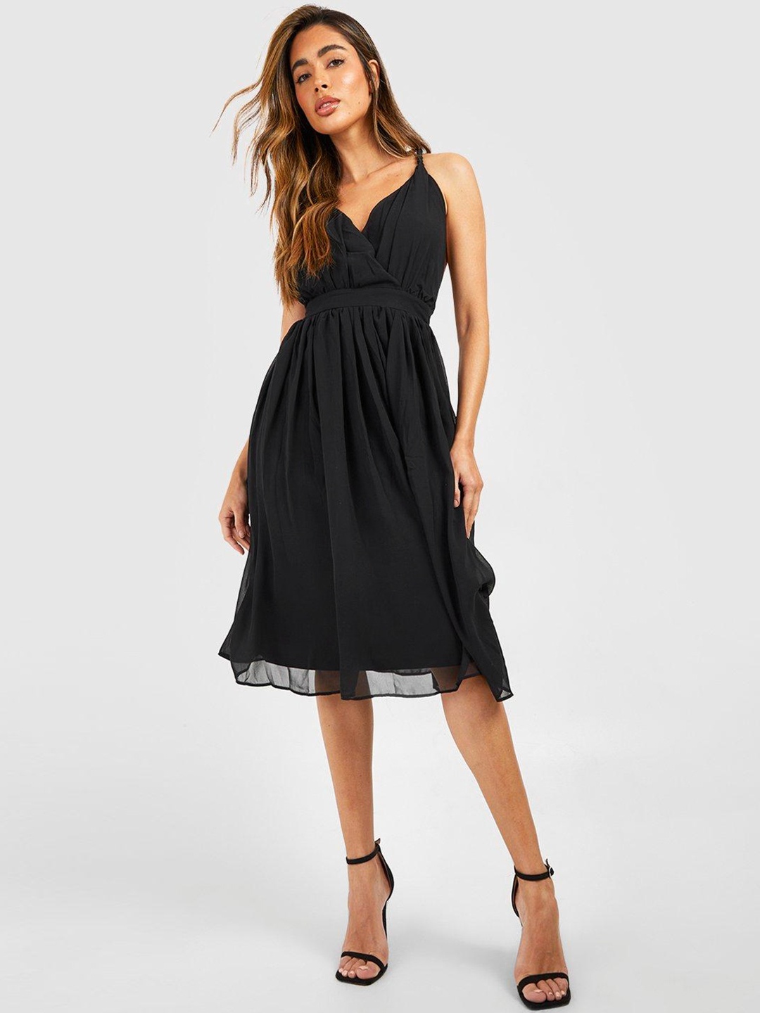 

Boohoo Chiffon Pleated Midi Bridesmaid Dress, Black