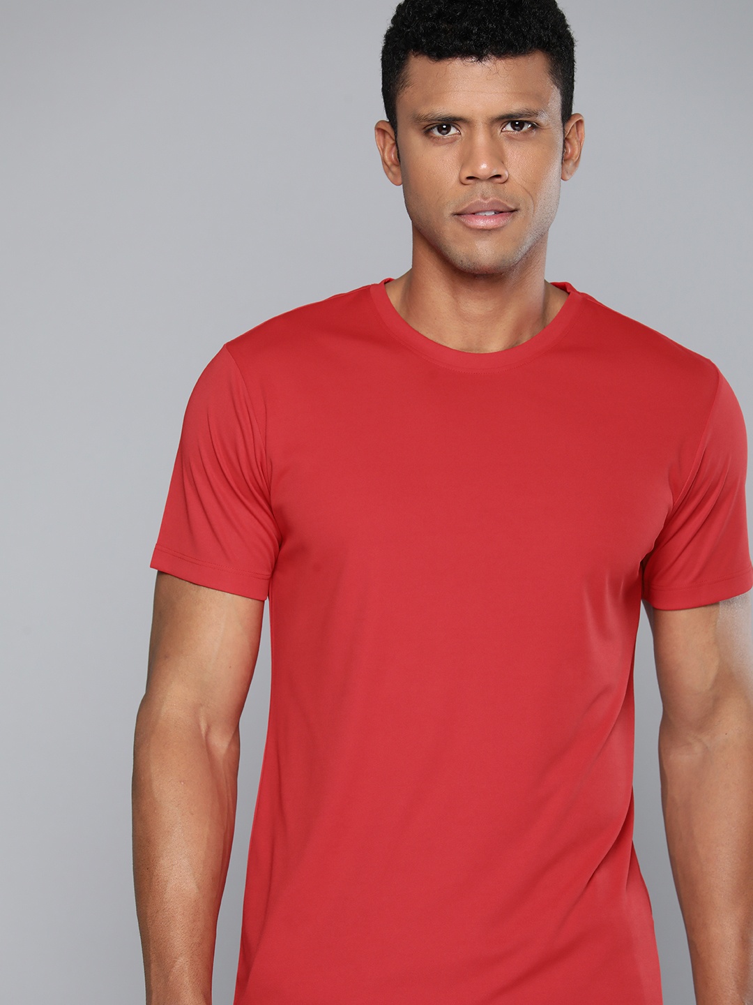 

HRX by Hrithik Roshan Rapid-Dry Training T-shirt, Red