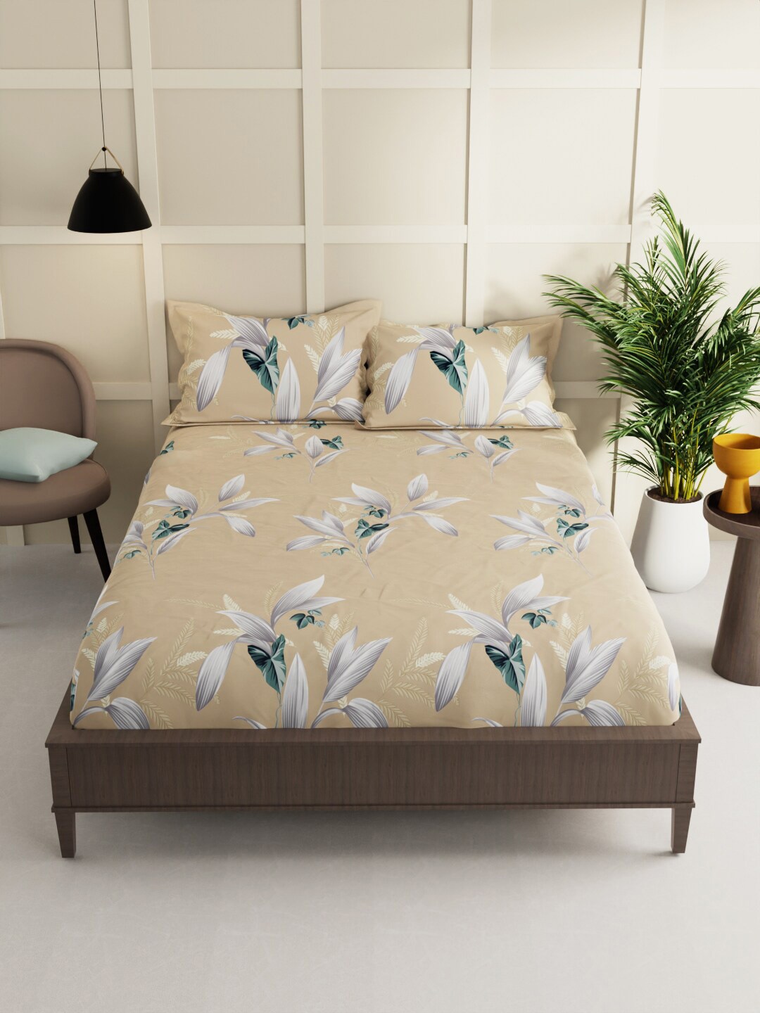 

BIANCA Envogue Beige & Grey Floral Printed 152 TC Queen Bedsheet & 2 Pillow Covers