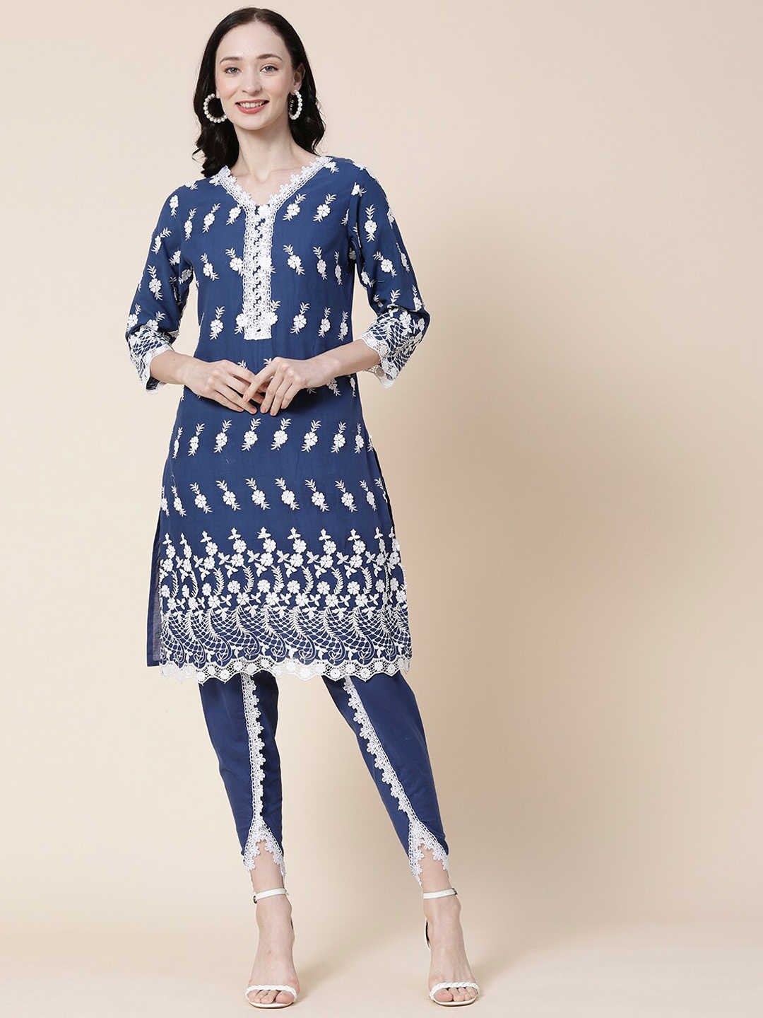 

FASHOR Blue Floral Embroidered Regular Pure Cotton Kurta with Dhoti Pants
