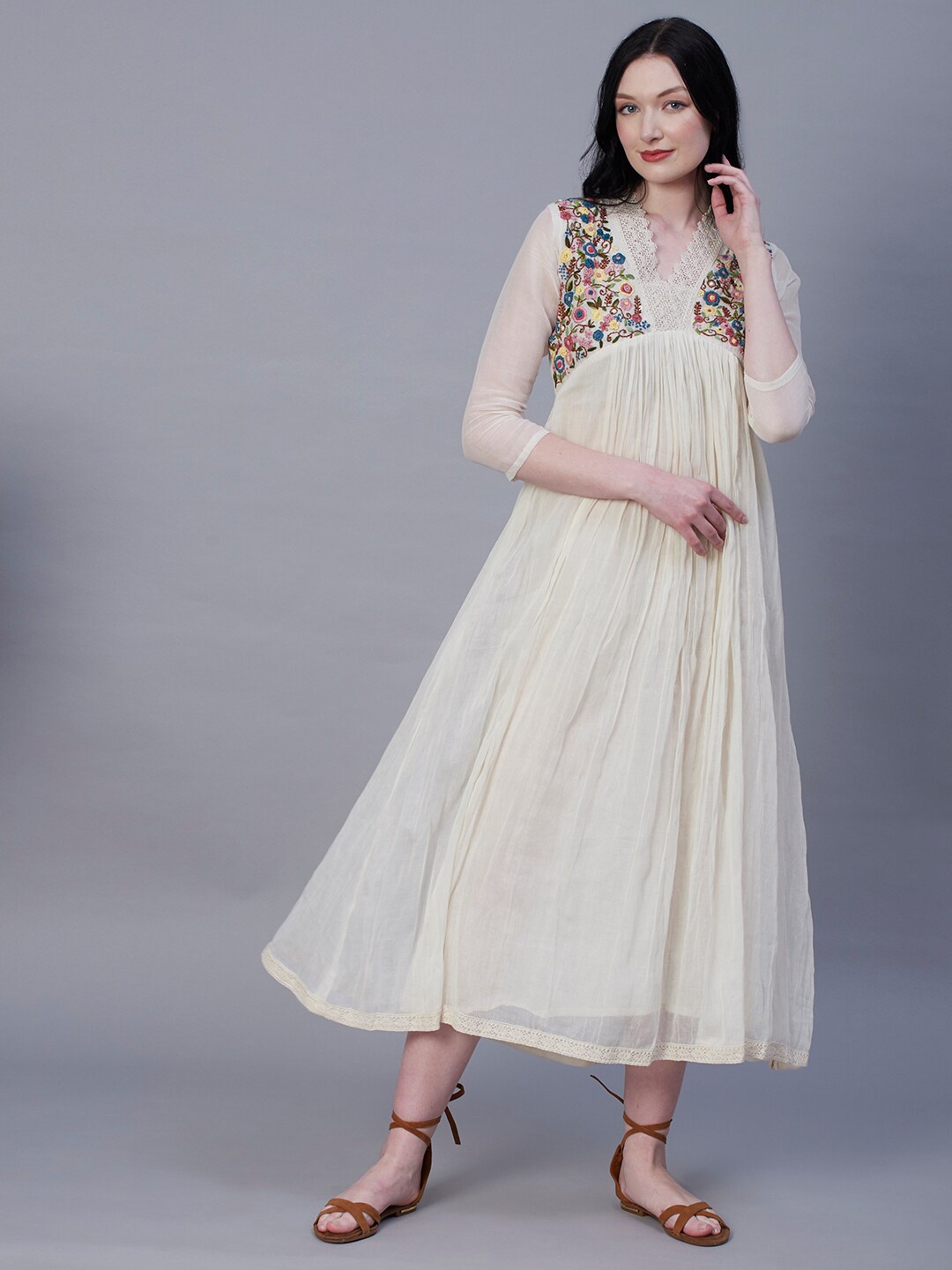 

FASHOR Off White Embroidered Detail Crepe A-Line Maxi Ethnic Dress