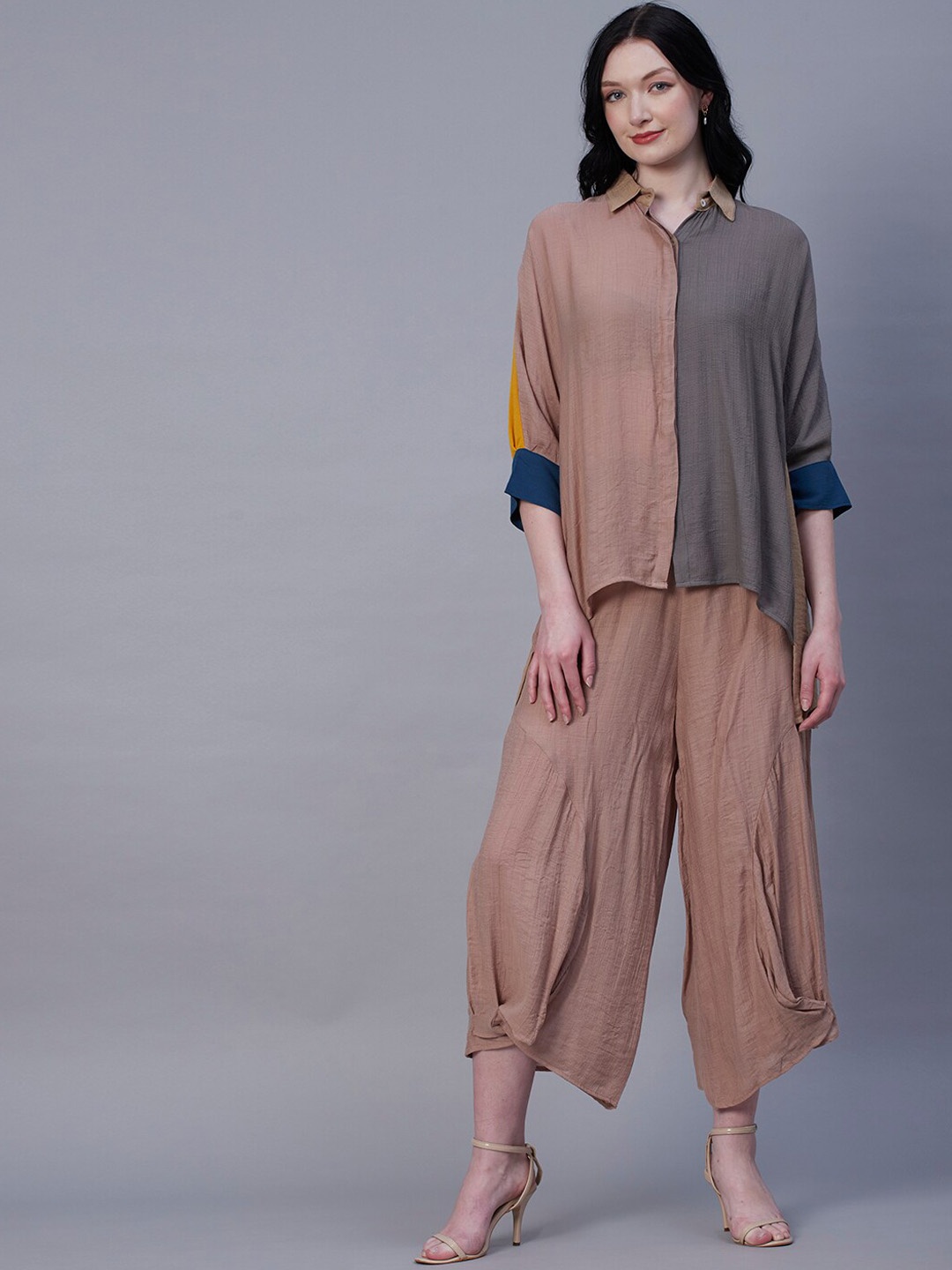 

FASHOR Brown Colourblocked Collar Neck Shirt With Palazzos