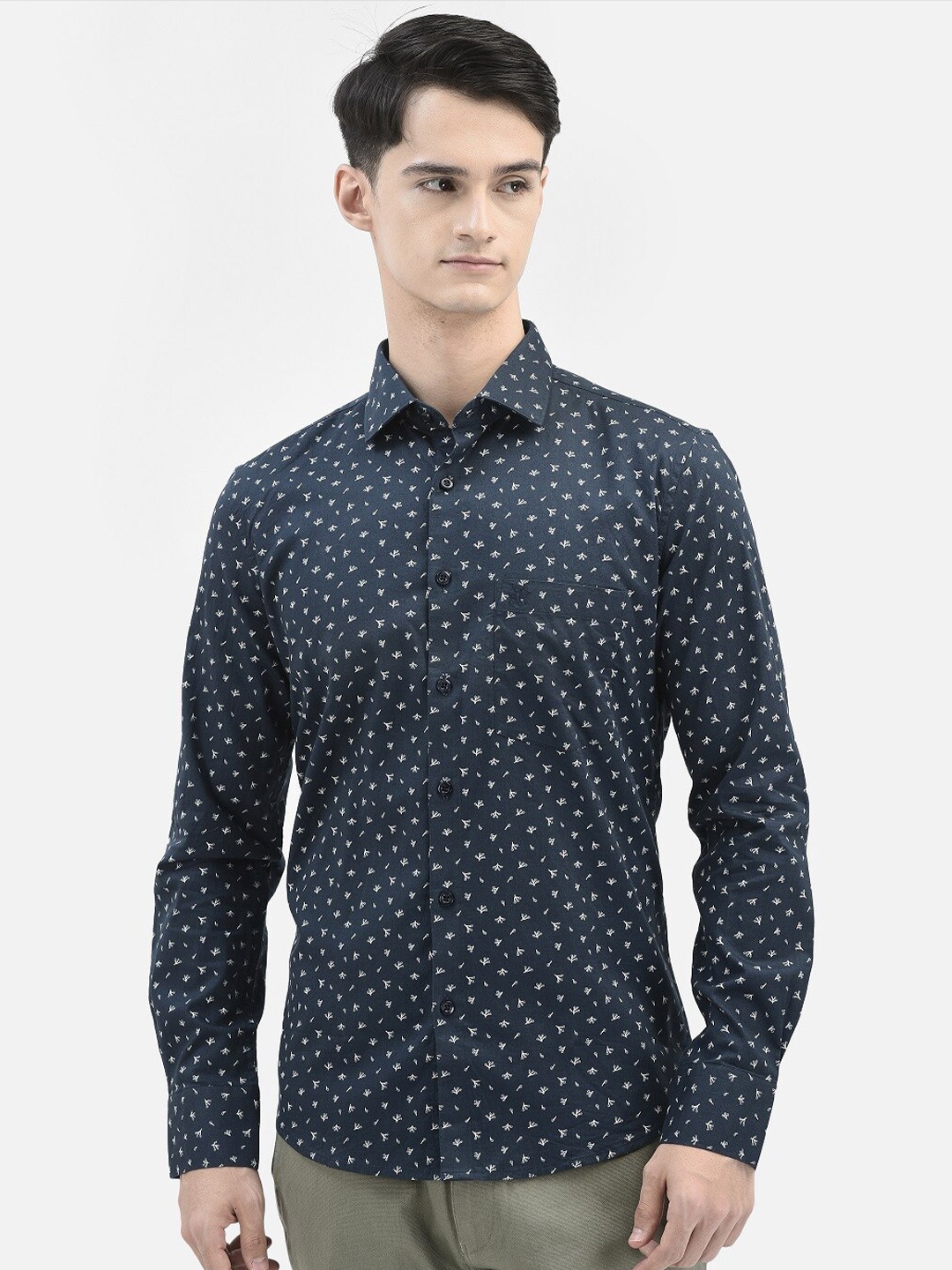 

Crimsoune Club Floral Printed Slim Fit Pure Cotton Casual Shirt, Navy blue