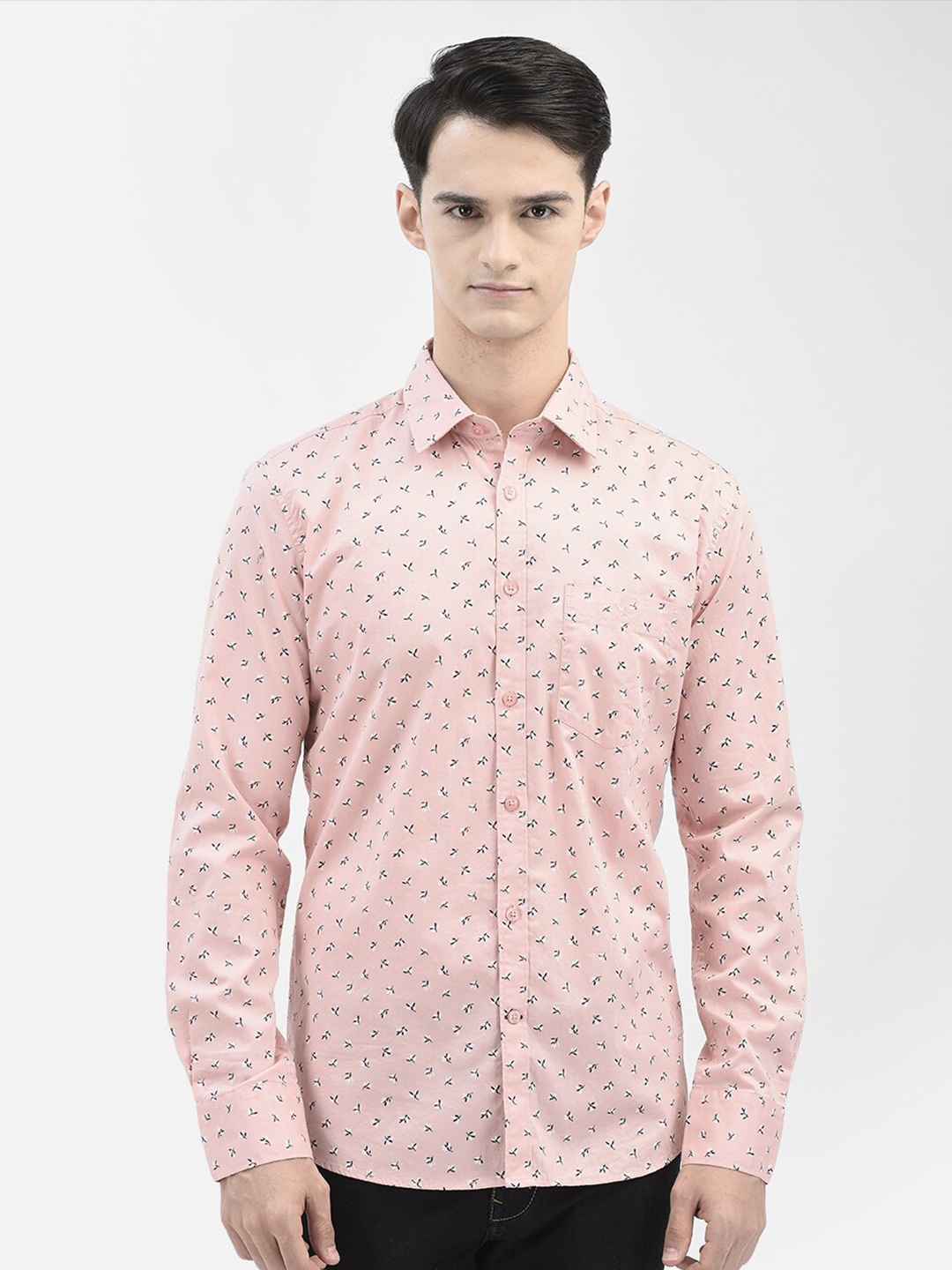 

Crimsoune Club Floral Printed Slim Fit Pure Cotton Casual Shirt, Peach