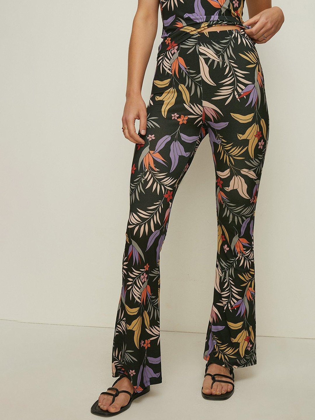 

OASIS Tropical Printed Flared Jersey Trousers, Black