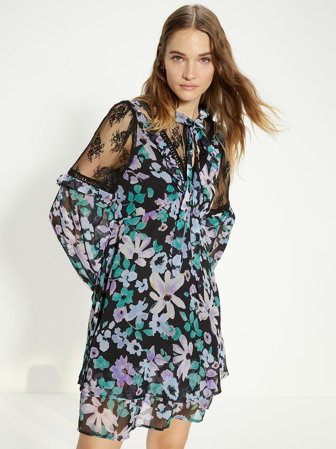 

OASIS Lace Detailed Floral Print Tie-Up Neck Puff Sleeve Skater Dress, Black