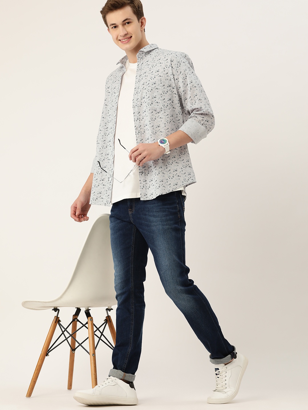 

Mast & Harbour Men Standard Slim Fit Floral Printed Pure Cotton Casual Shirt, Grey