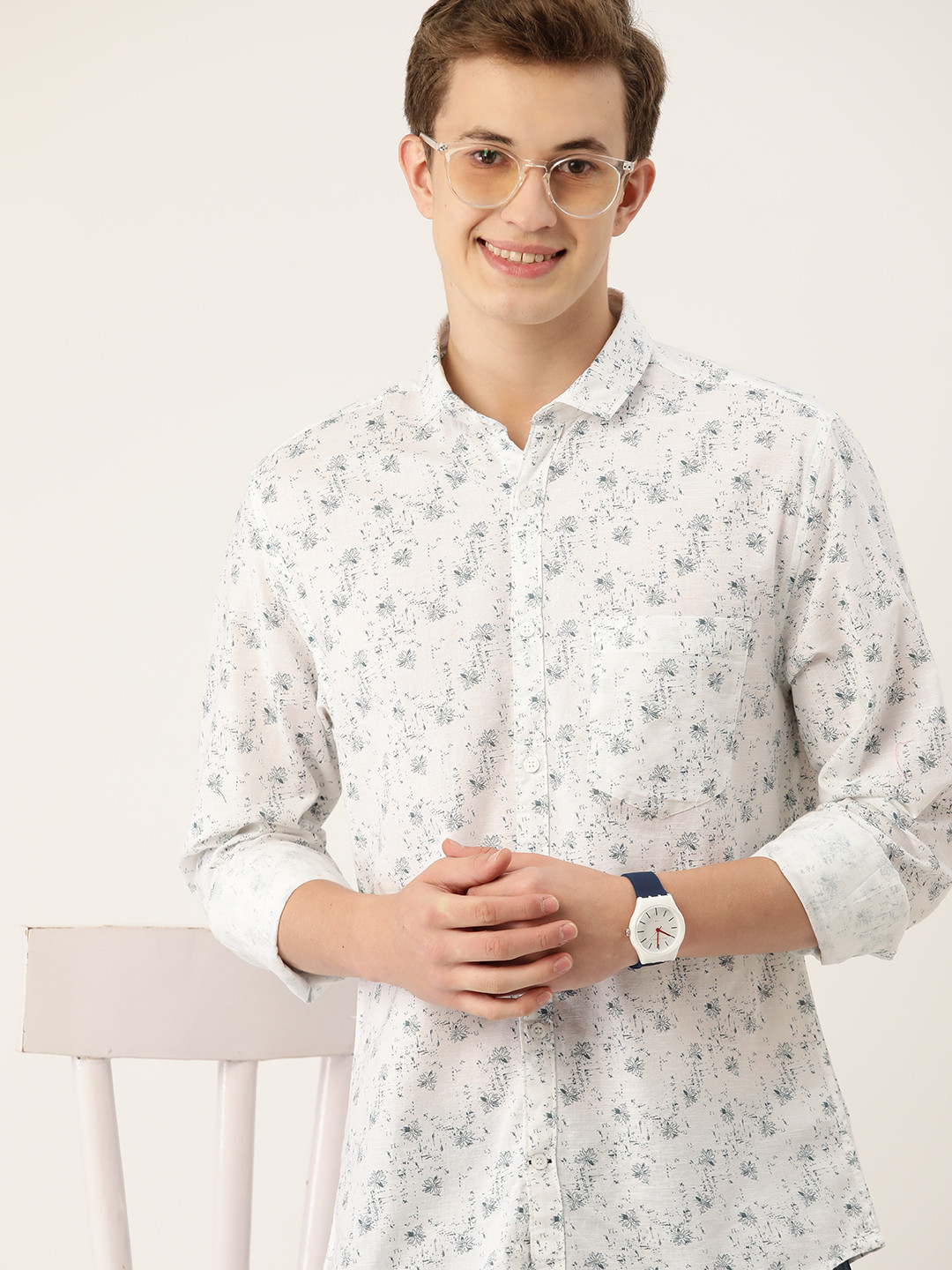 

Mast & Harbour Men Standard Slim Fit Floral Printed Pure Cotton Casual Shirt, White
