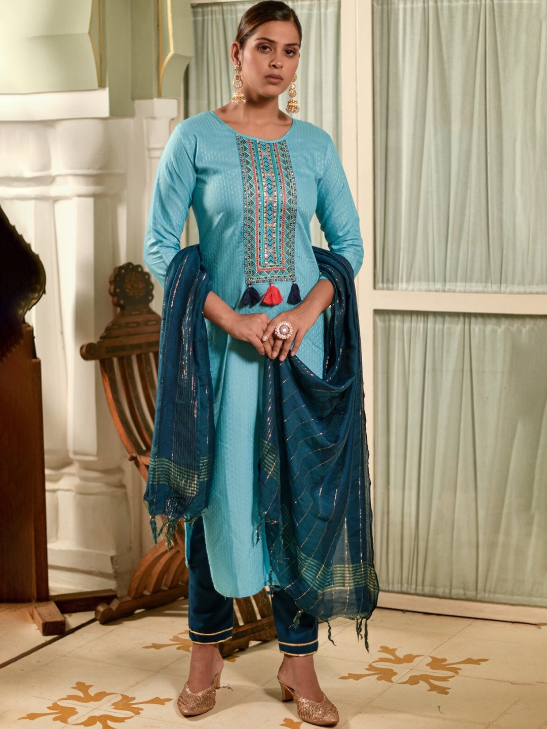 

FAVRIZ Embroidered Gotta Patti Regular Kurta with Pyjamas & Dupatta, Blue