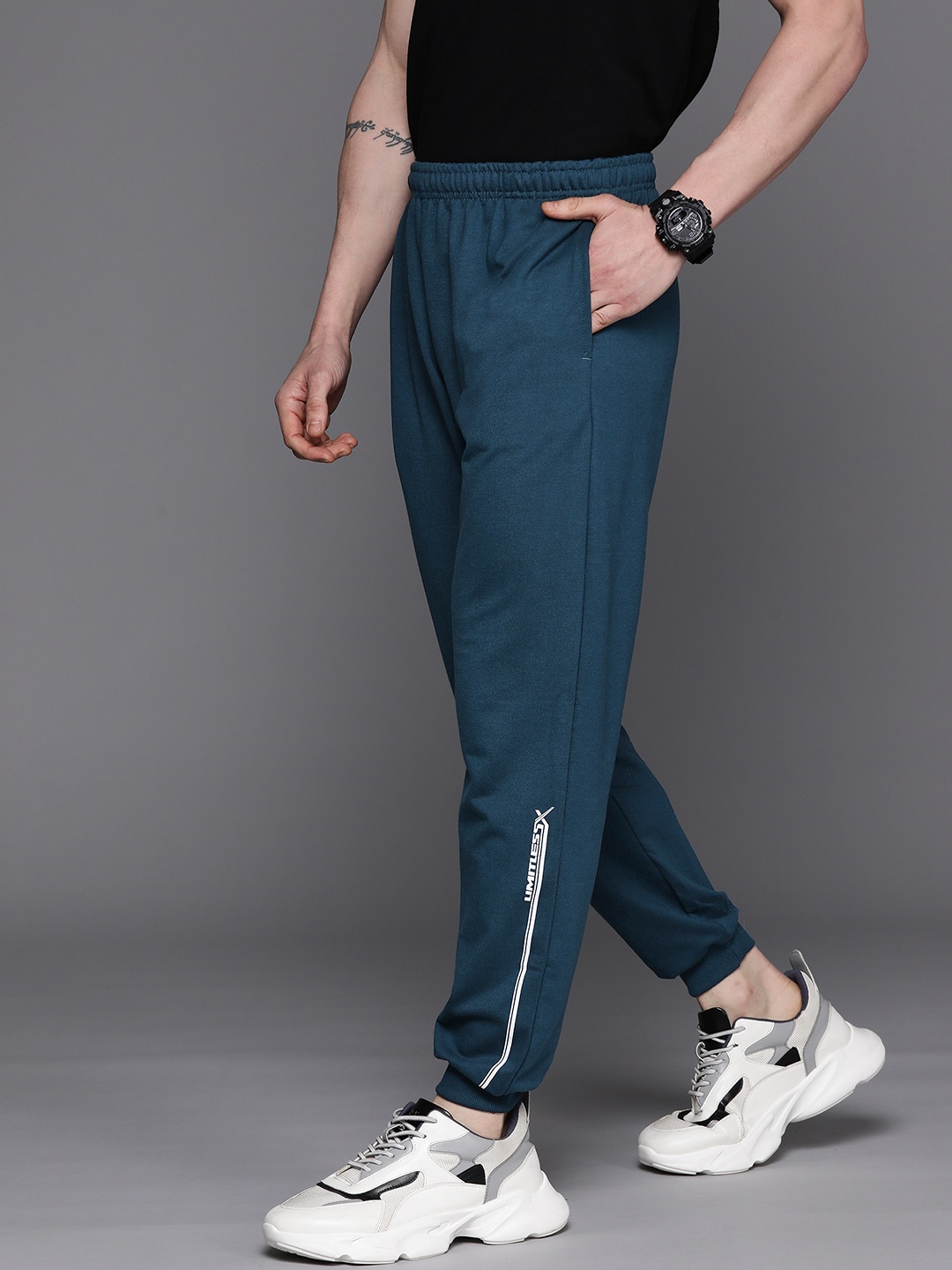 

HRX by Hrithik Roshan Men Lifestyle Track Pants, Teal