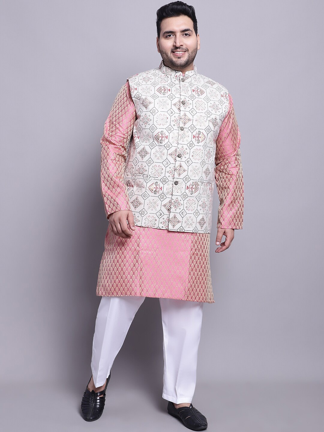 SOJANYA PLUS Ethnic Motifs Woven Design Kurta With Pyjamas & Nehru Jacket, Pink