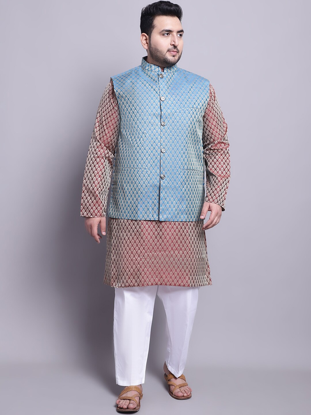 

SOJANYA PLUS Plus Size Woven Design Kurta with Pyjamas & Nehru Jacket, Maroon