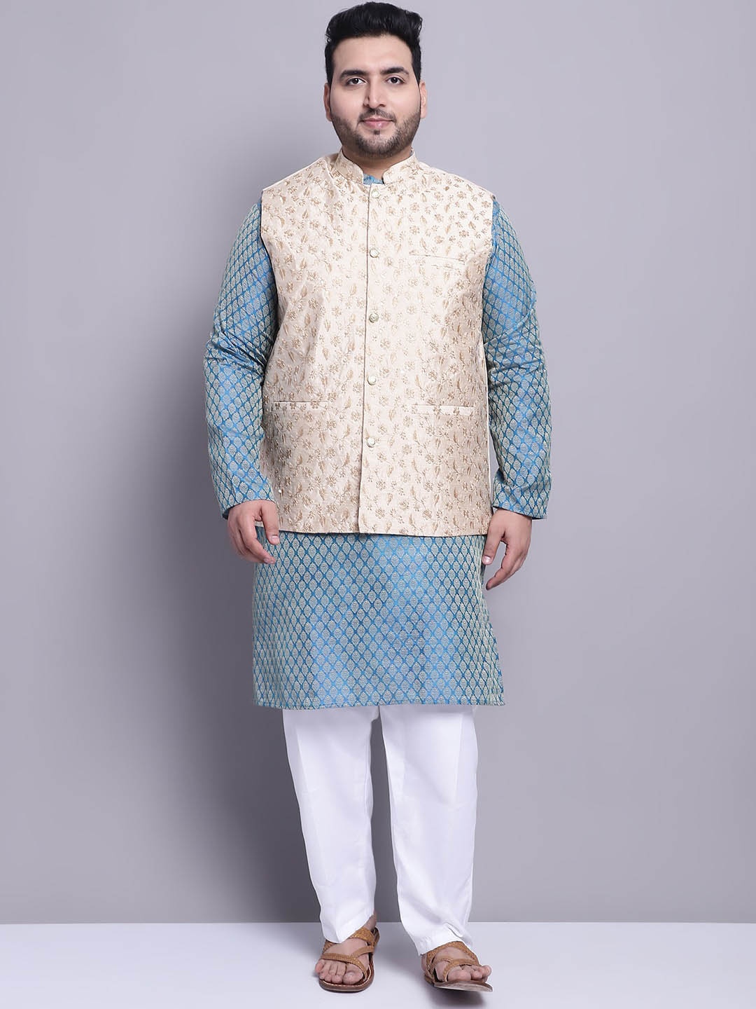 

SOJANYA PLUS Plus Size Woven Design Kurta with Pyjamas & Nehru Jacket, Blue