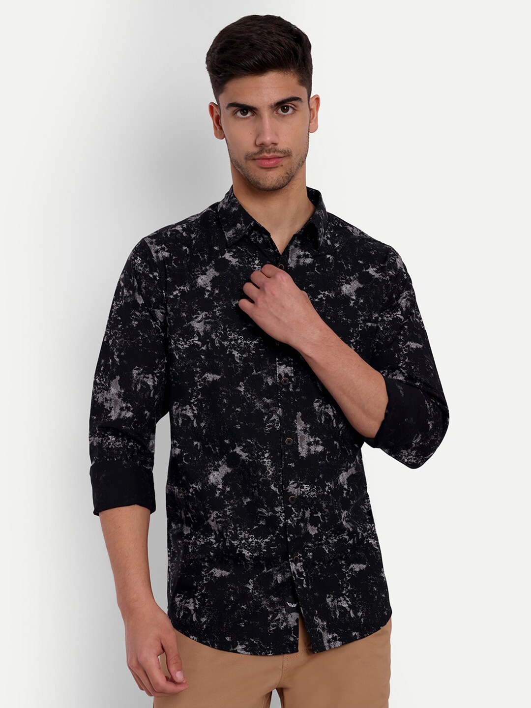 

VALEN CLUB Slim Fit Abstract Printed Pure Cotton Casual Shirt, Black