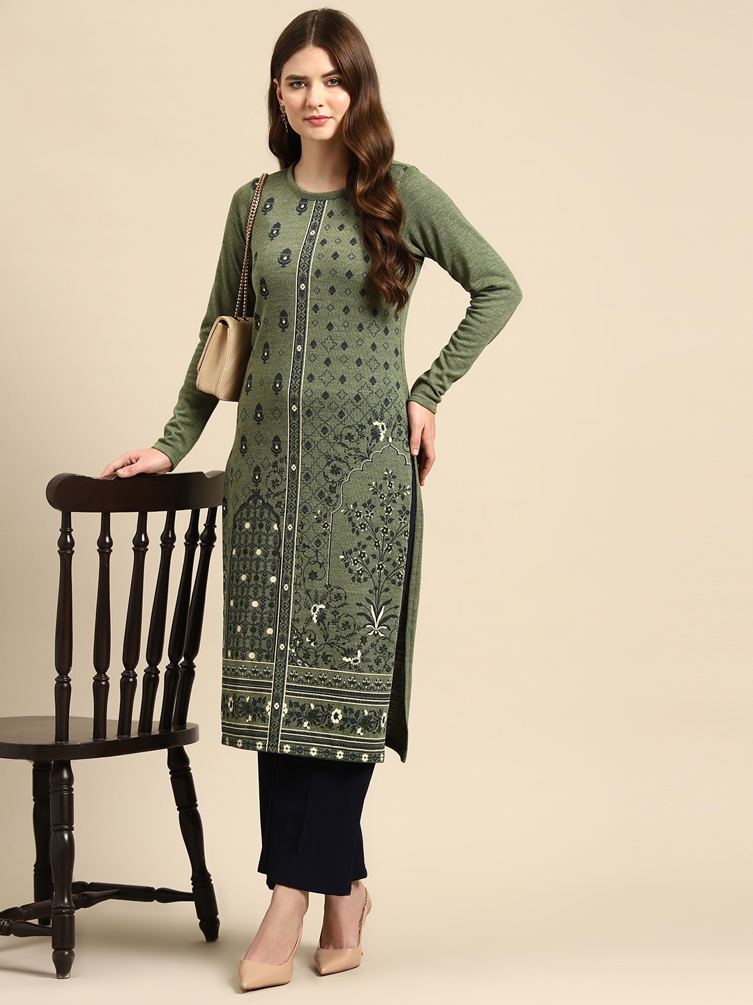 

Anouk Ethnic Motifs Print Straight Winter Kurta, Green