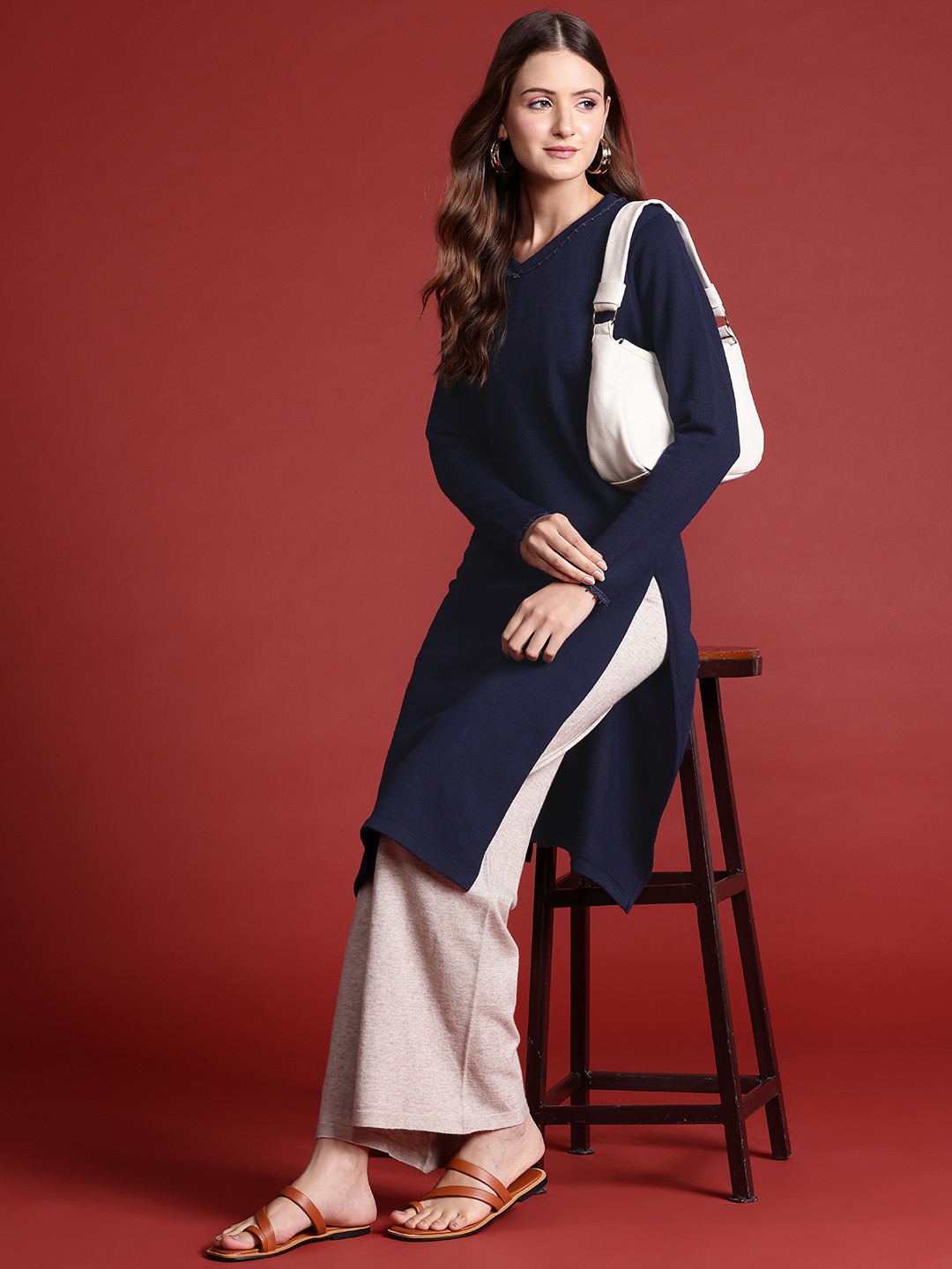 

Anouk Solid Lace Detailed Knitted Winter Kurta, Navy blue