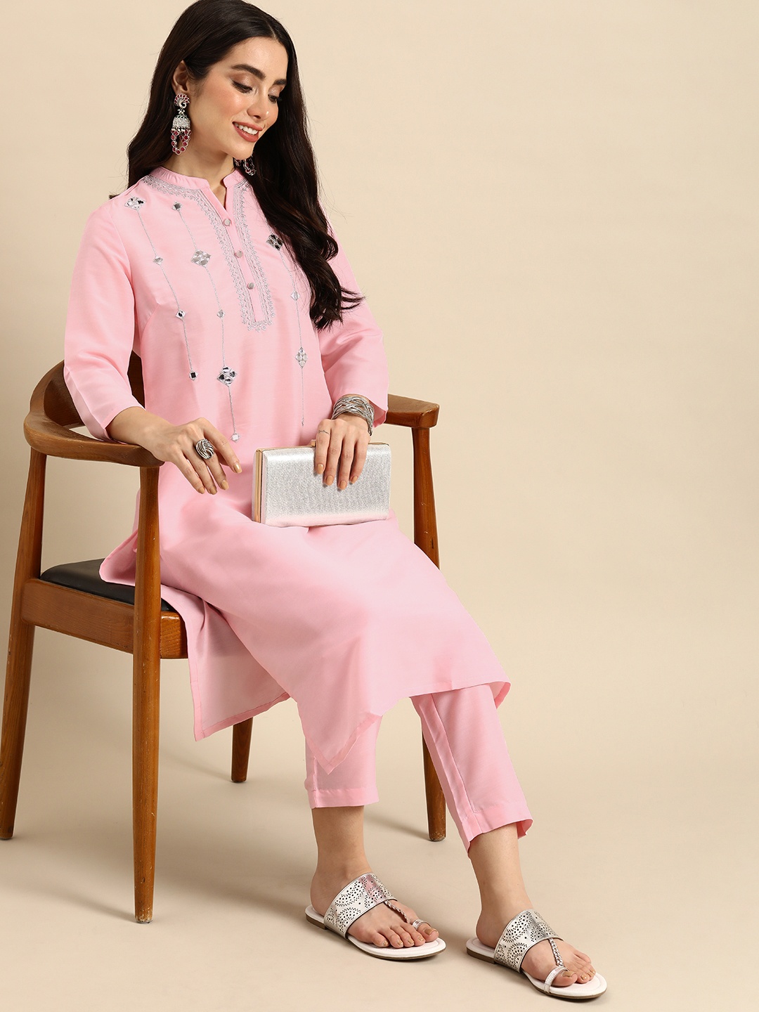 

Anouk Women Ethnic Motifs Embroidered Thread Work Kurta & Trousers, Pink