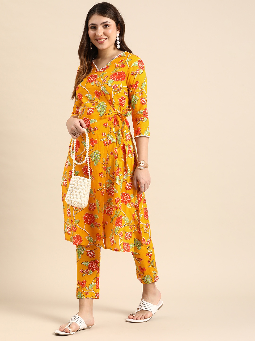

Anouk Women Floral Printed Angrakha Pure Cotton Kurta With Trousers, Yellow