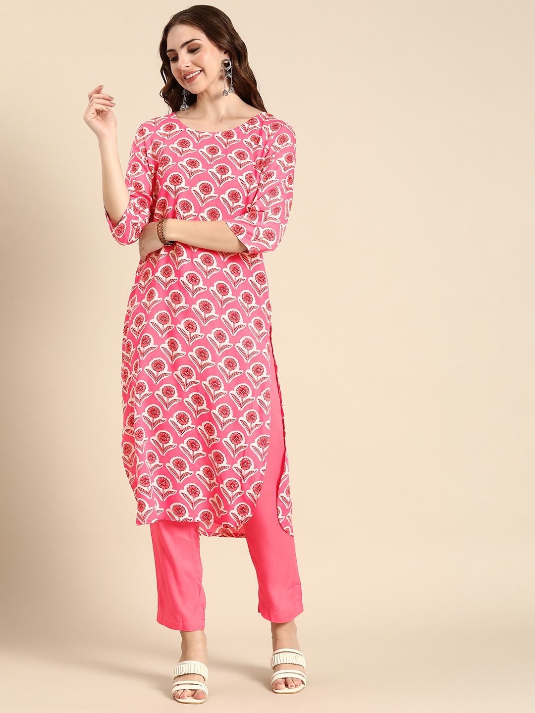 

Anouk Ethnic Motifs Printed Regular Kurta with Trousers, Coral