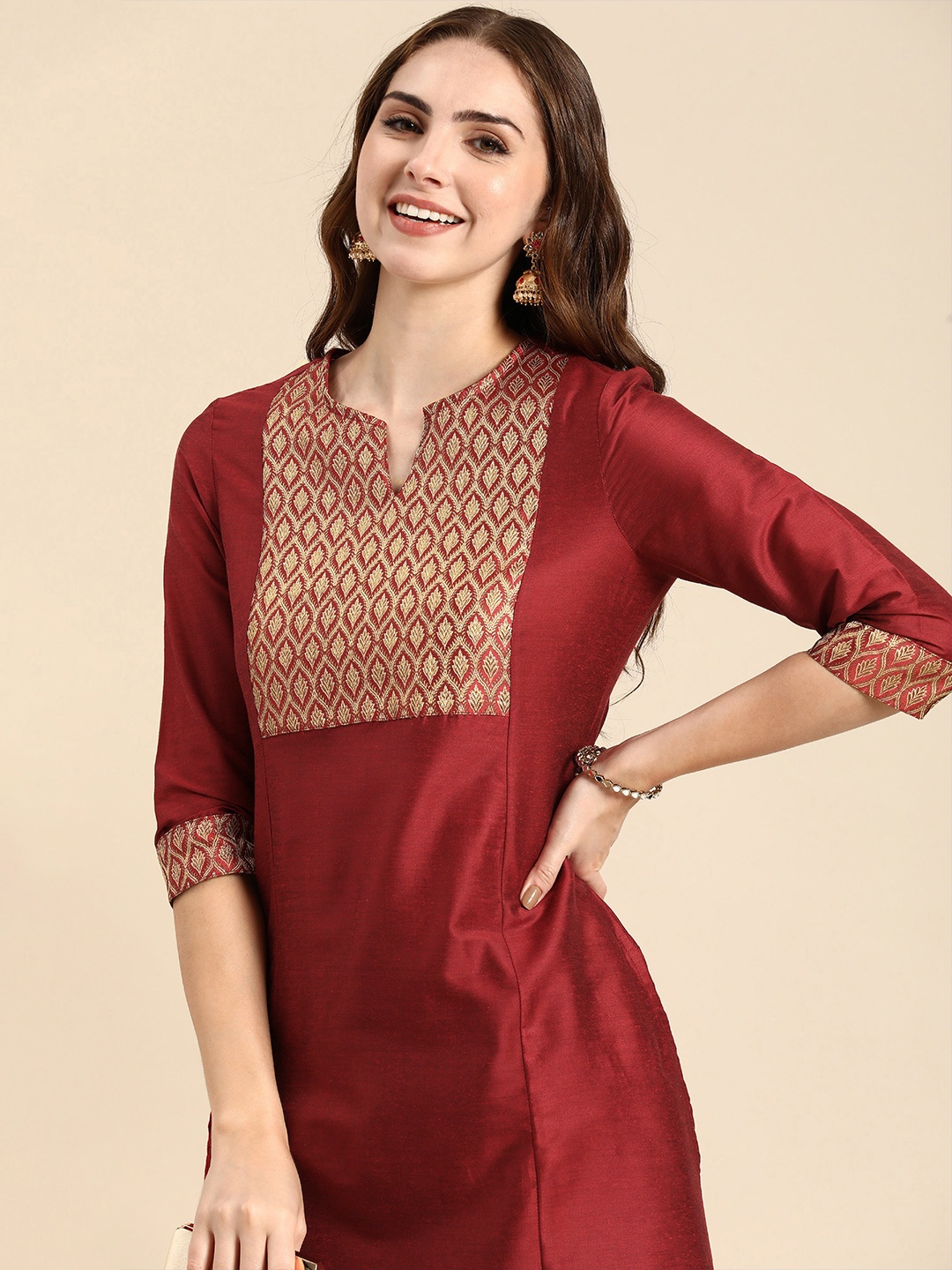 

Anouk Yoke Design Regular Straight Kurta with Trousers, Maroon
