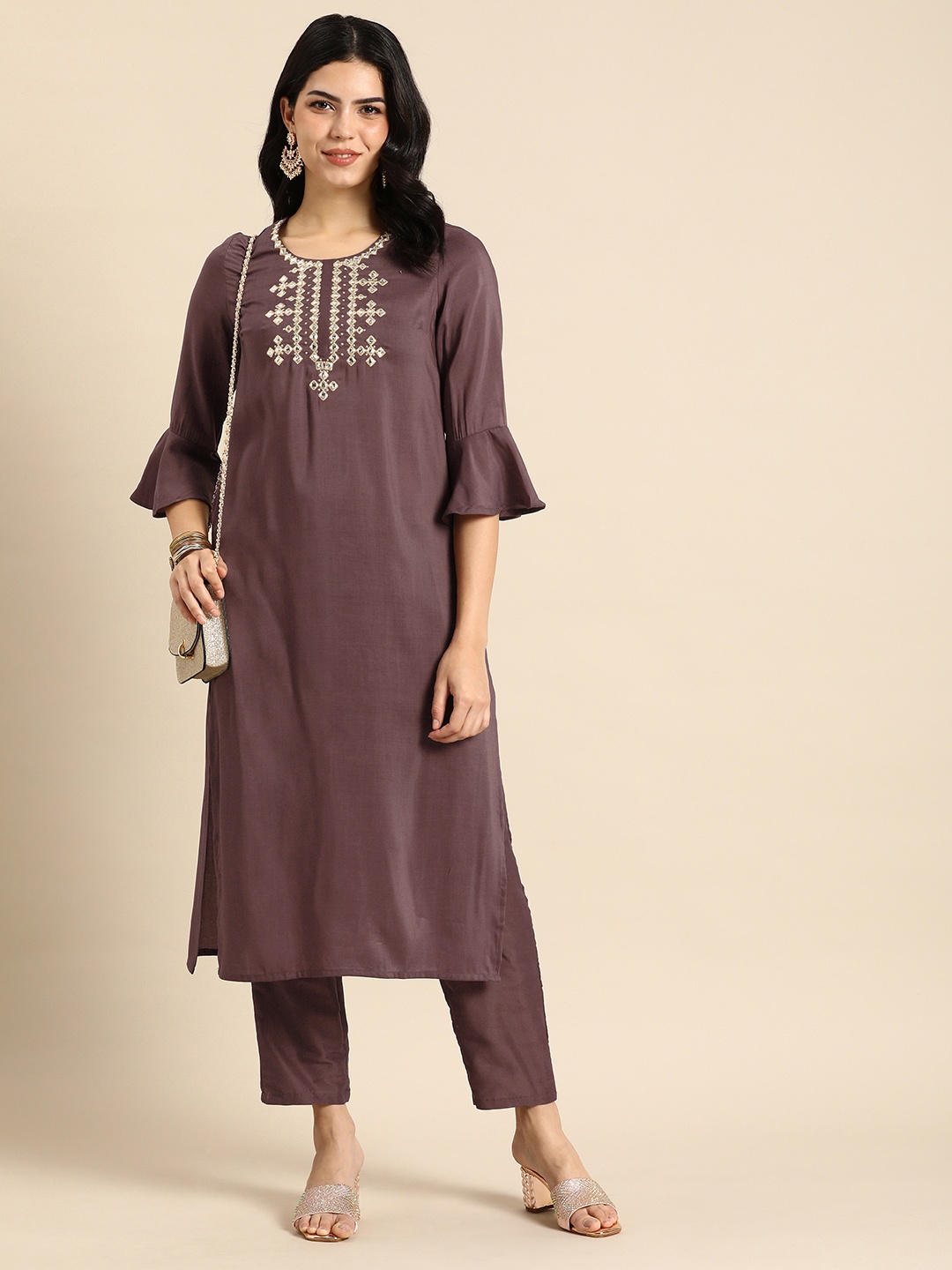 

Anouk Woven Yoke Design Regular Beads and Stones Kurta with Trousers, Mauve