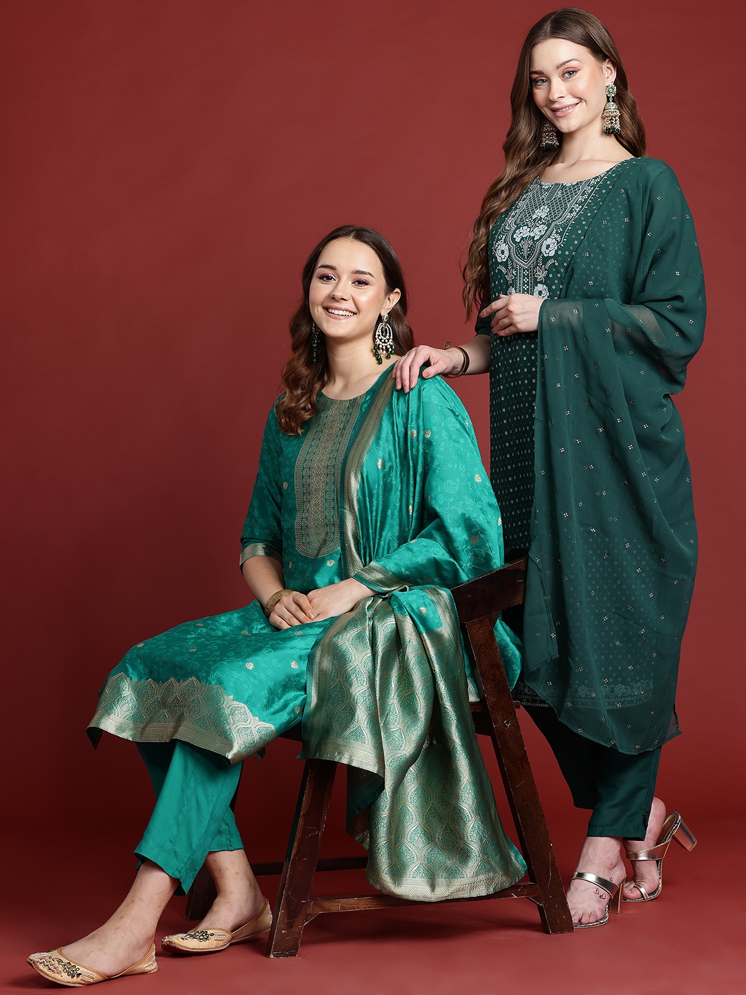 

Anouk Women Floral Printed Regular Kurta with Trousers & Dupatta, Green