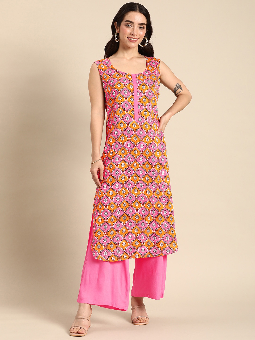 

Anouk Women Ethnic Motifs Printed Regular Kurta With Palazzos, Pink