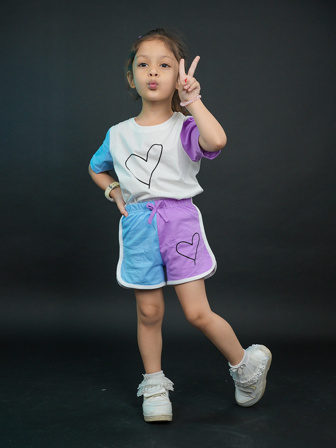 

BE AWARA Kids Colourblocked Pure Cotton Clothing Set, White