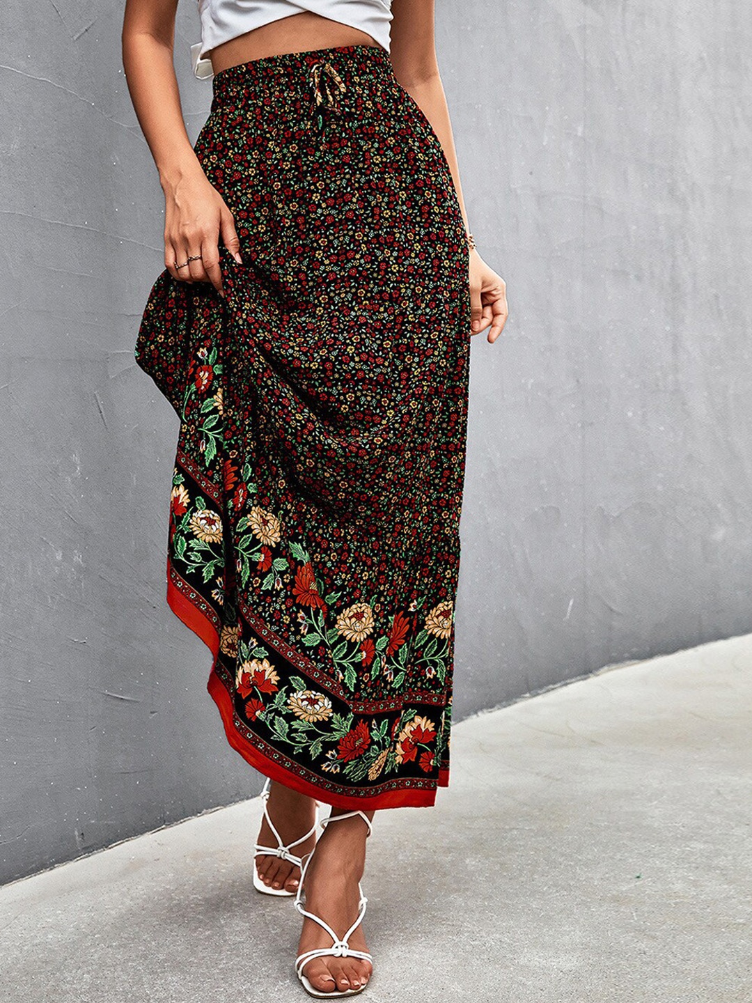 

StyleCast Black Floral Printed Flared Maxi Skirt