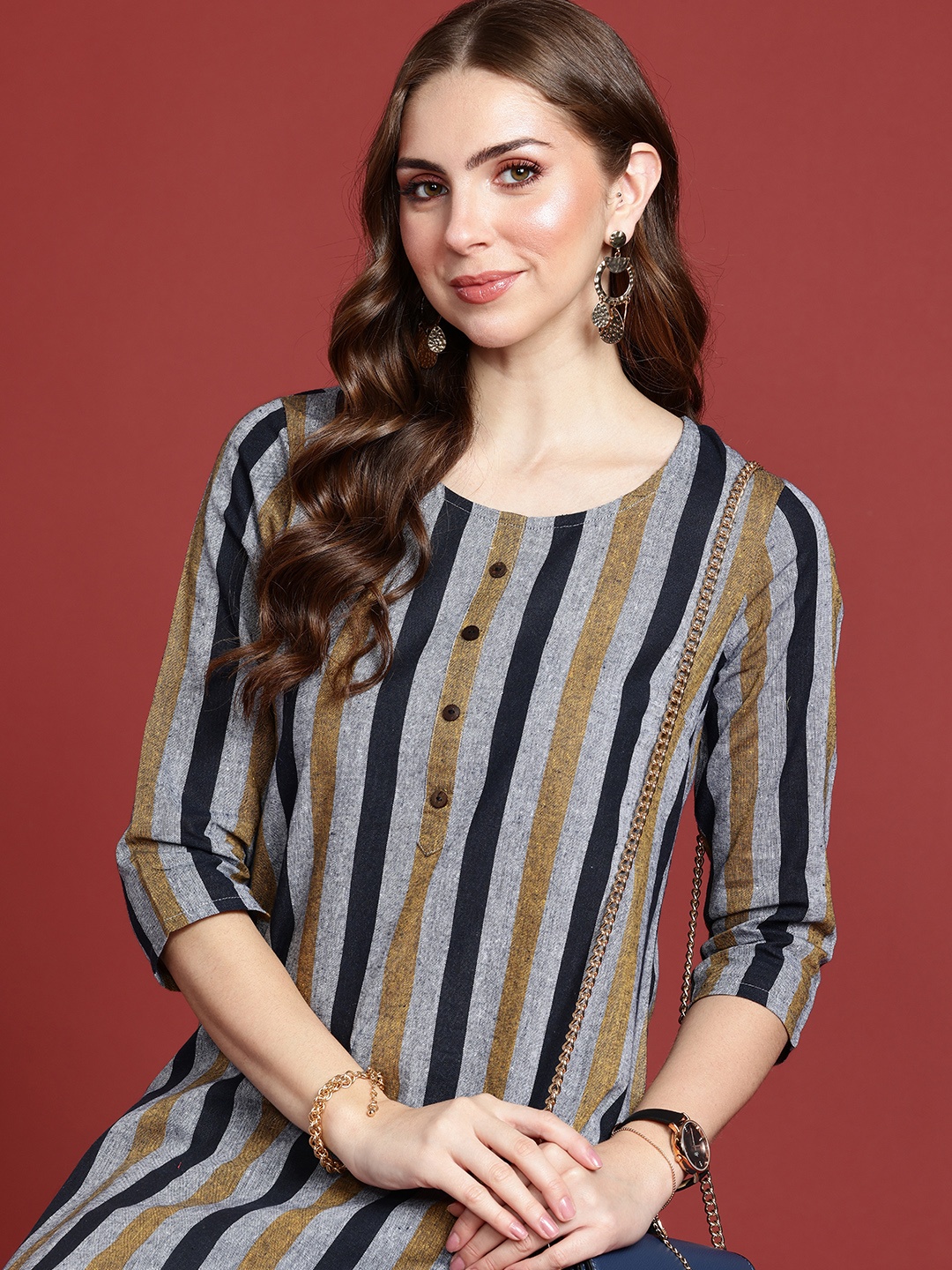 

Anouk Round Neck Striped Kurta, Grey