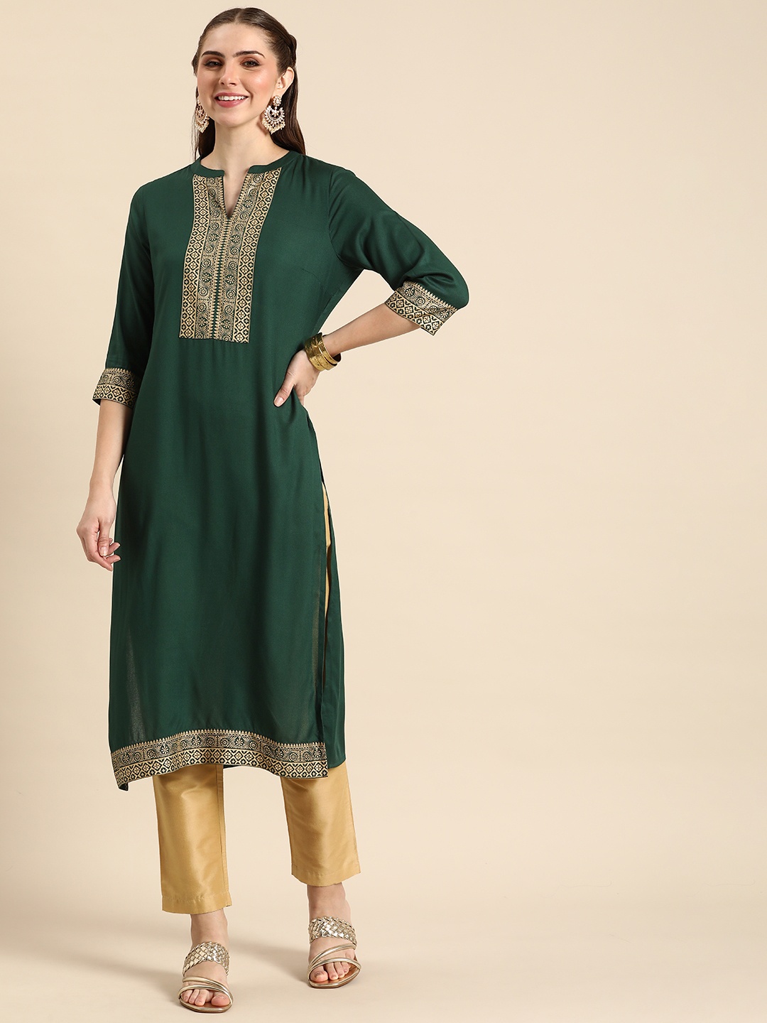 

Anouk Ethnic Motifs Yoke Design V-Neck Straight Kurta, Green