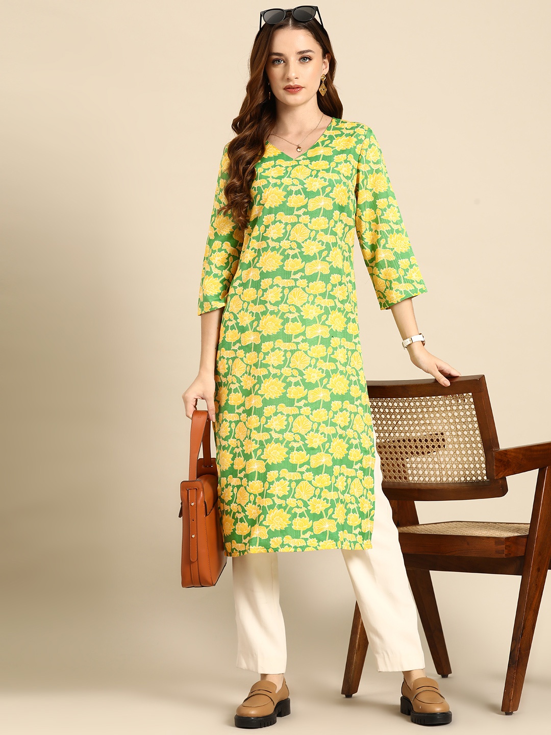 

Anouk Floral Print Straight Kurta, Yellow