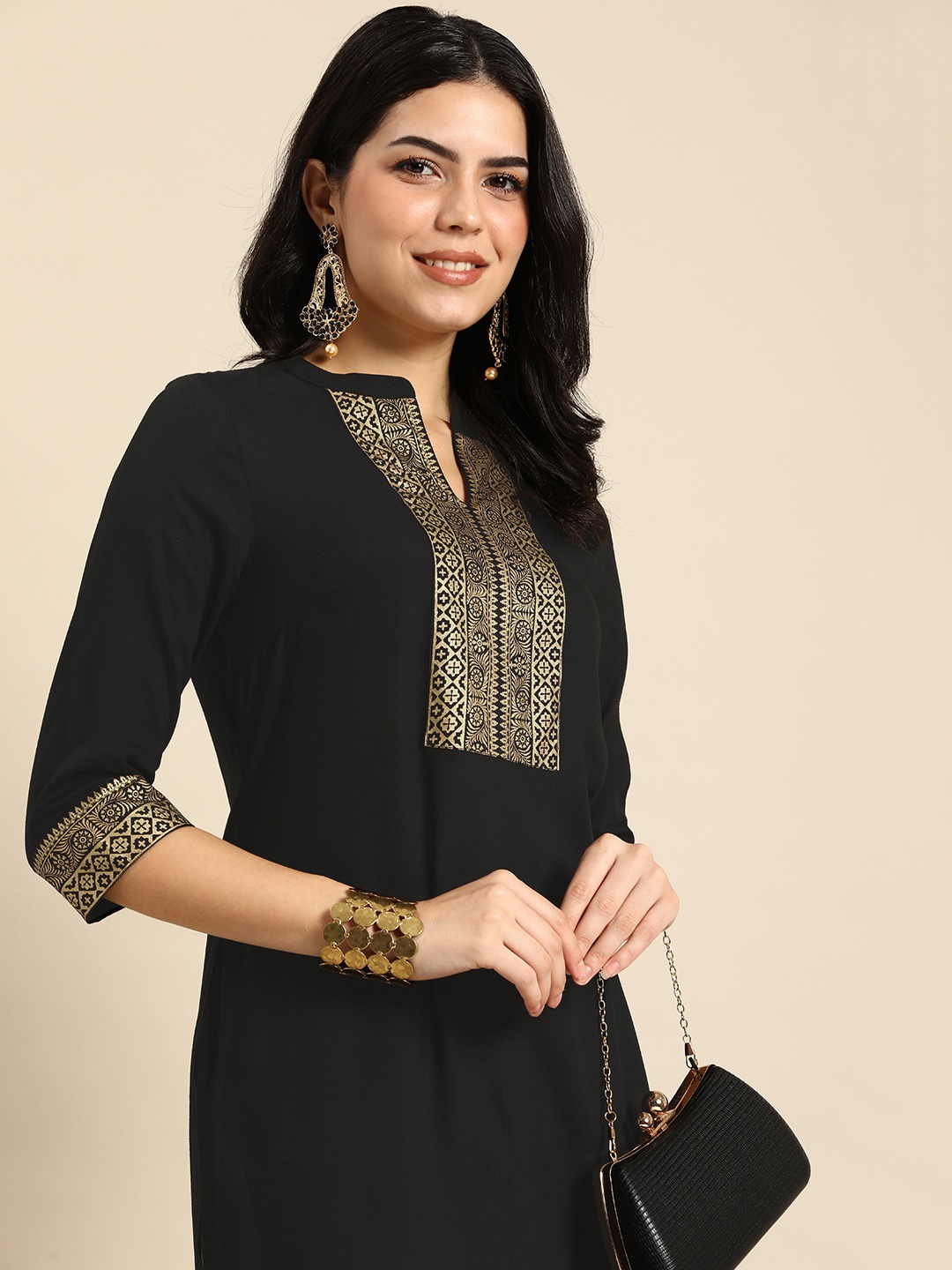 

Anouk Ethnic Motifs Printed Yoke Design Kurta, Black