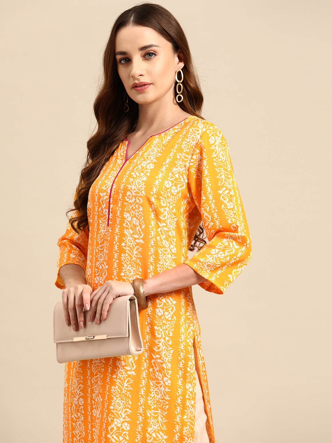 

Anouk Women Floral Printed Kurta, Yellow
